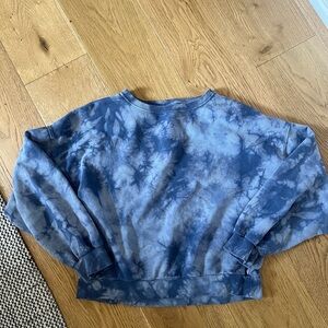 Gap Tie-Dye Blue Cropped Sweatshirt